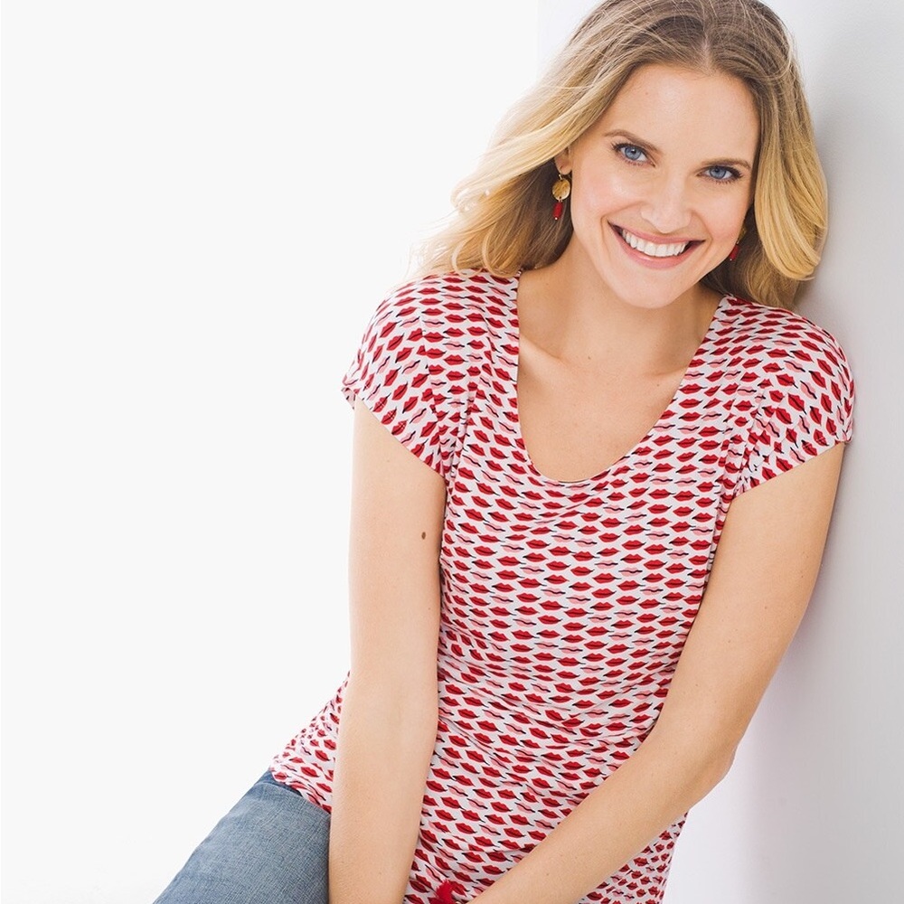 Chico’s  “LIPS!” Printed Top Sz 2 (12) Lg